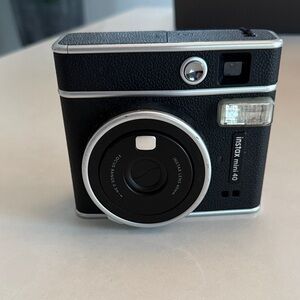 Fujifilm Instax Mini 40 Instant Camera - Classic Black works!